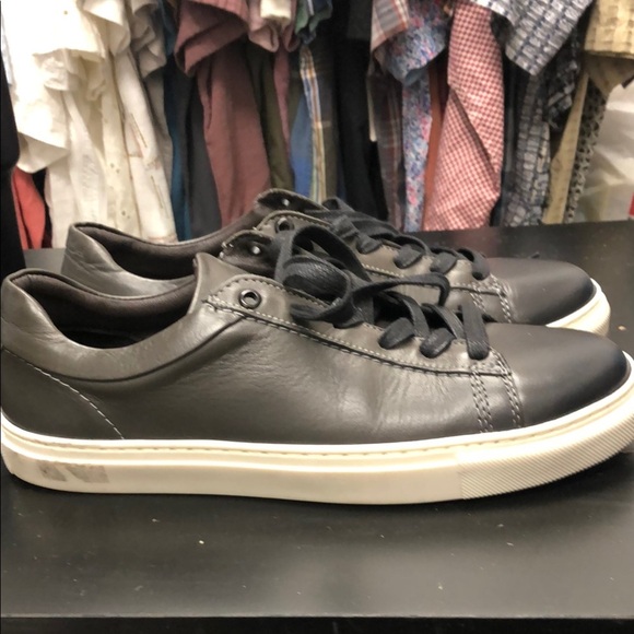 Bruno Magli Men's Dark Gray Leather Sneakers - Picture 1 of 5